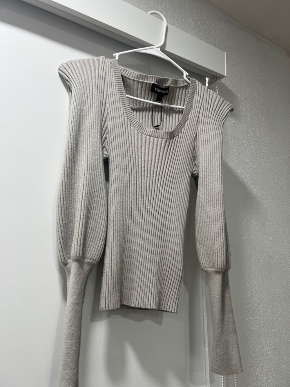 Express Light Gray Ribbed Scoop-Neck Sweater with Statement Shoulders
